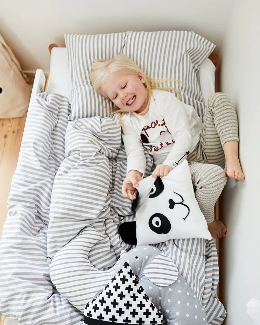 Barn Duntäcke Medelvarmt, 120x160cm - Joutsen Sweden -